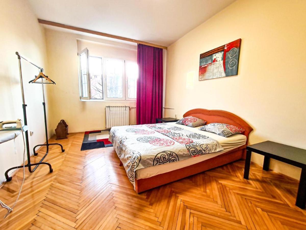 Mother Teresa Apartments Скопие Екстериор снимка