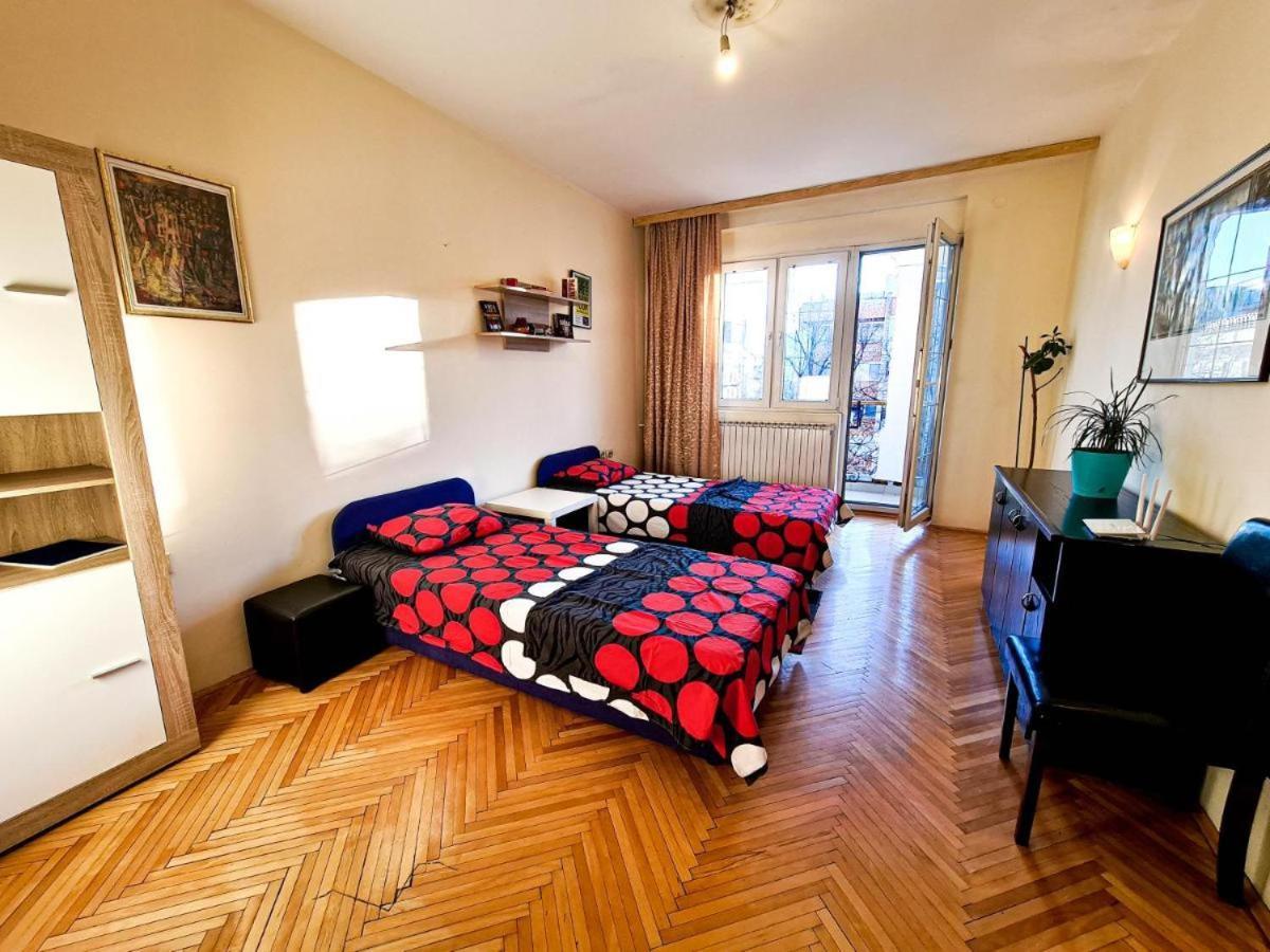 Mother Teresa Apartments Скопие Екстериор снимка