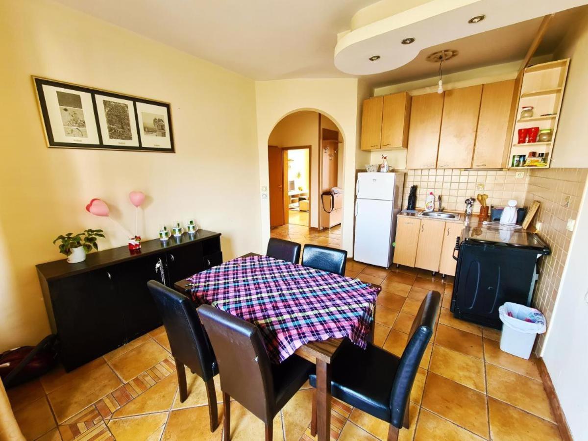 Mother Teresa Apartments Скопие Екстериор снимка