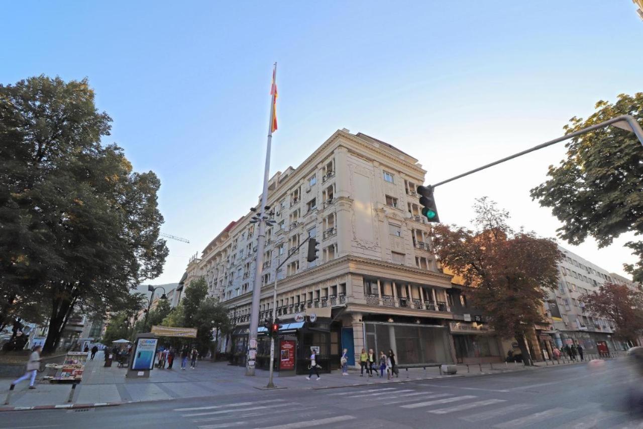 Mother Teresa Apartments Скопие Екстериор снимка