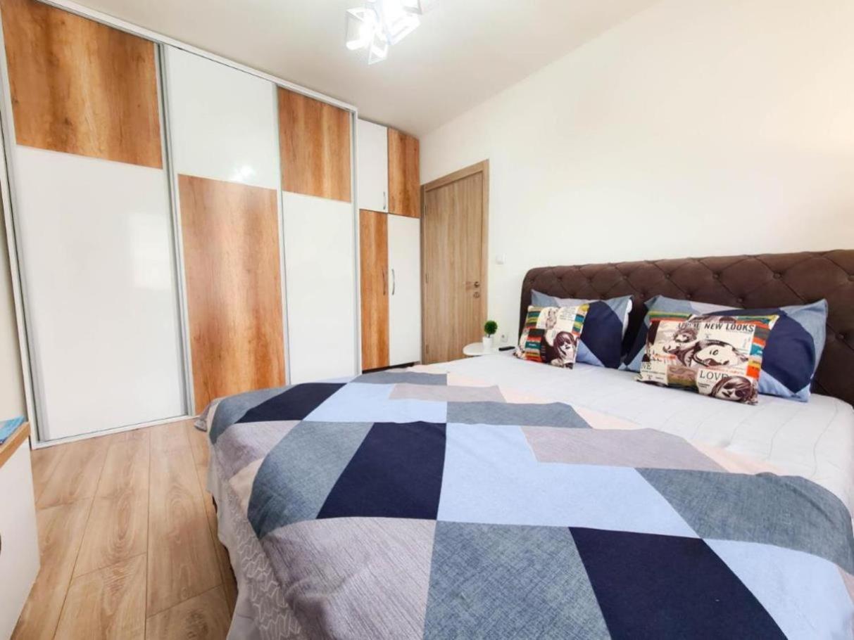 Mother Teresa Apartments Скопие Екстериор снимка